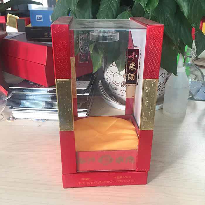 雙面(mian)透明酒(jiu)盒
