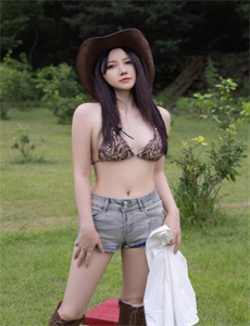 《艳遇传奇-扒开腿挺进岳湿润的花苞》