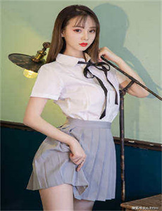 《东方卫视直播天天直播-尹宝拉》