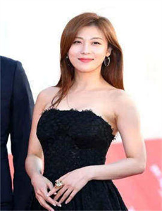 《玩逼逼-国产人妖chinesetscd》